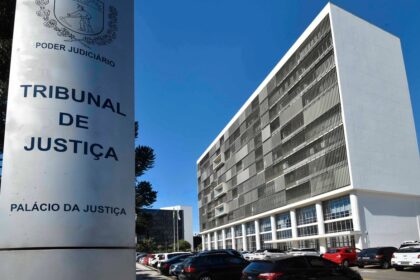 TJ - PR promove Concurso Público com 27 vagas para juiz com salário de até R$30 mil