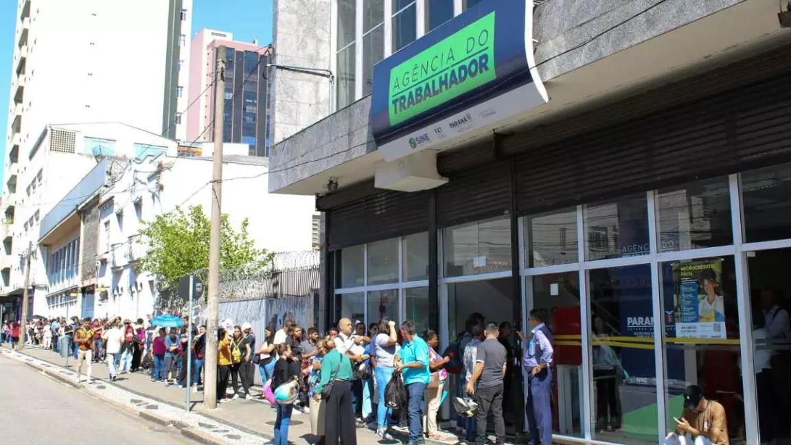 Mutirão de Emprego em Curitiba com 1.000 Vagas em Supermercados